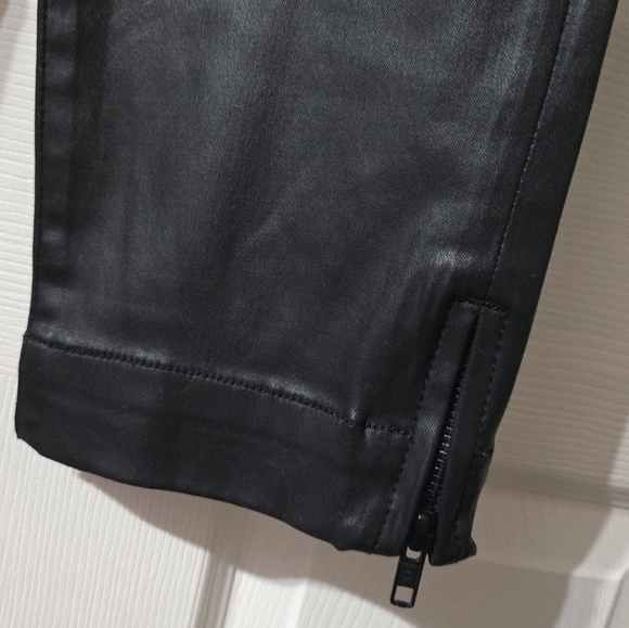 KUT Reese Ankle Straight Coated Black Trouser Pants, Mid-Rise, Flat Front, EUC! - Picture 13 of 16